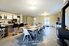 Maison de plain pied 4 chambres avec piscine