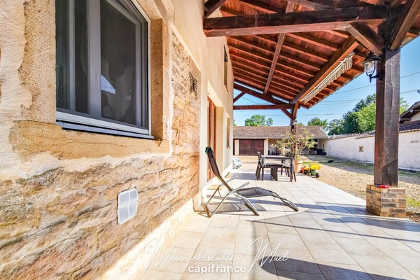 Ferme rénovée 4 pièces proche de PONT DE VAUX