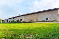 Propriété de 7ha avec deux habitations et nombreuses dépendances