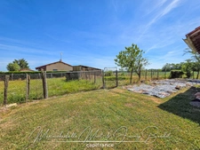 Longère avec double garage et dépendances