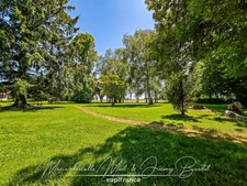 Longère de caractère avec parc arboré