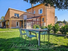 Maison avec jardin – 3 chambres – Cave – Double garage – Grenier aménageable