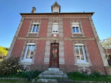 MAISON DE CHARME à vendre 8 pièces  CENTRE AUFFAY (76)