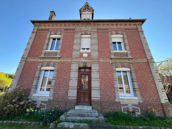 MAISON DE CHARME à vendre 8 pièces  CENTRE AUFFAY (76)