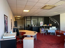 Local/bureau à vendre BIHOREL (76)