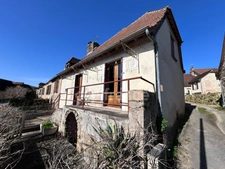 Maison à vendre 3 pièces HAUTEFORT (24)