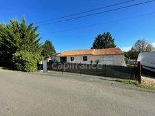 Dpt Dordogne (24), à vendre SAINT JORY LAS BLOUX maison P4 de 127 m² - Terrain de 3 670,00 m² - Plain pied
