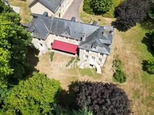 Maison de maitre à vendre 13 pièces LANOUAILLE (24) 2.6 hectares 
