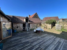 Maison à vendre 3 pièces HAUTEFORT (24)