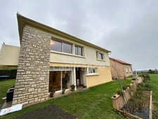 Dpt Dordogne (24), à vendre GENIS maison P5 de 113,78 m² - Terrain de 8 228,00 m² 