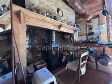Maison à vendre 3 pièces HAUTEFORT (24)
