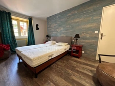 Dpt Dordogne (24), à vendre COULAURES maison P11 de 390 m² - Terrain de 4 828,00 m² - Plain pied