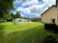 Maison de maitre à vendre 13 pièces LANOUAILLE (24) 2.6 hectares 