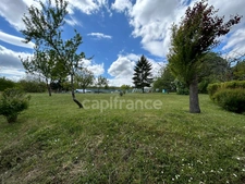 Dpt Dordogne (24), à vendre COULAURES maison P11 de 390 m² - Terrain de 4 828,00 m² - Plain pied