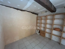 Maison de bourg à vendre 4 pièces env 211m² EXCIDEUIL (24)patio et jardin