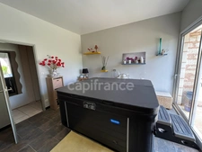 Dpt Dordogne (24), à vendre COULAURES maison P11 de 390 m² - Terrain de 4 828,00 m² - Plain pied