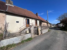Maison à vendre 3 pièces HAUTEFORT (24)