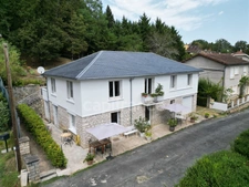 Maison à vendre 11 pièces 8 chambres SAVIGNAC LES EGLISES (24) proche école de Savignac, 1239m² de terrain