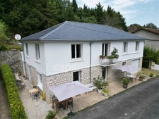 Maison à vendre 11 pièces 8 chambres SAVIGNAC LES EGLISES (24) proche école de Savignac, 1239m² de terrain