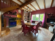 Dpt Dordogne (24), à vendre COULAURES maison P11 de 390 m² - Terrain de 4 828,00 m² - Plain pied