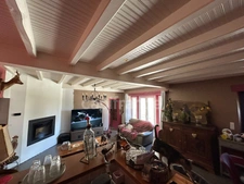 Dpt Dordogne (24), à vendre COULAURES maison P11 de 390 m² - Terrain de 4 828,00 m² - Plain pied