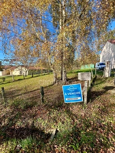 Maison à vendre 6 pièces GENIS (24) 2420m² de terrain DORDOGNE