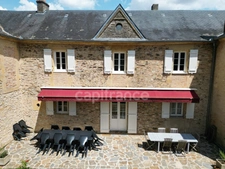 Maison de maitre à vendre 13 pièces LANOUAILLE (24) 2.6 hectares 