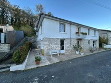 Maison à vendre 11 pièces 8 chambres SAVIGNAC LES EGLISES (24) proche école de Savignac, 1239m² de terrain