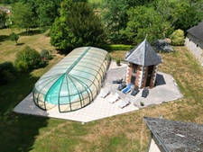 Maison de maitre à vendre 13 pièces LANOUAILLE (24) 2.6 hectares 