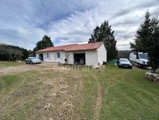 Dpt Dordogne (24), à vendre SAINT JORY LAS BLOUX maison P4 de 127 m² - Terrain de 3 670,00 m² - Plain pied