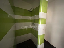 Maison de bourg à vendre 4 pièces env 211m² EXCIDEUIL (24)patio et jardin