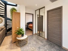 PROPRIETE EN CENTRE DE VILLAGE 9 PIECES 6 CHAMBRES PATIO INTERIEUR ARBORE GARAGES 