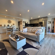 BASTELICACCIA (Southern Corsica) near AJACCIO: 360m2 villa with swimming pool and landscaped garden