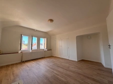 Maison familiale de 113 m2 avec jardin.