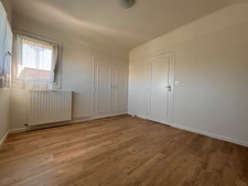 Maison familiale de 113 m2 avec jardin.