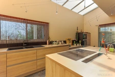  Rare contemporary villa in the heart of the village of Saint-Martin-de-Londres – spacious, light-filled and with great potential