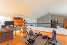  Rare contemporary villa in the heart of the village of Saint-Martin-de-Londres – spacious, light-filled and with great potential