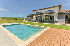 CONTEMPORARY SINGLE-STOREY VILLA WITH VIEWS OF PIC SAINT LOUP AND BALI STONE POOL