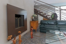  Rare contemporary villa in the heart of the village of Saint-Martin-de-Londres – spacious, light-filled and with great potential