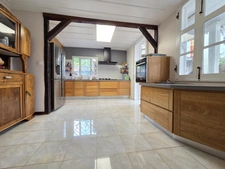 FOR SALE – HISTORIC CREOLE HOUSE ON RUE DE PARIS – SAINT-DENIS