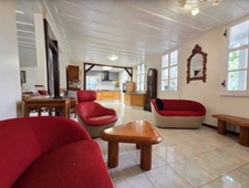À VENDRE – MAISON CRÉOLE HISTORIQUE SUR LA RUE DE PARIS – SAINT-DENIS