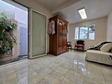 FOR SALE – HISTORIC CREOLE HOUSE ON RUE DE PARIS – SAINT-DENIS