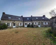 Ensemble de pentys en pierre à vendre 12 pièces TELGRUC SUR MER (29)
