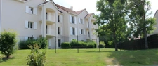 New real estate development of 3 units in Magny-le-Hongre (77700)