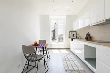 New real estate development of 3 units in Paris (75008)
