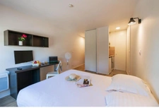 New real estate development of 1 unit in Valence (26000)