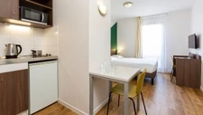New real estate development of 4 units in Carrières-sous-Poissy (78955)