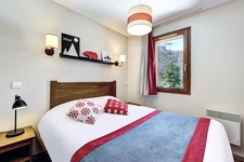New real estate development of 1 unit in Vars (05560)