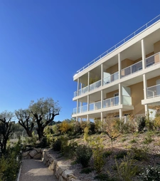 New real estate development of 3 units in Villeneuve-Loubet (06270)