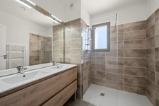 New real estate development of 16 units in Sarrians (84260)